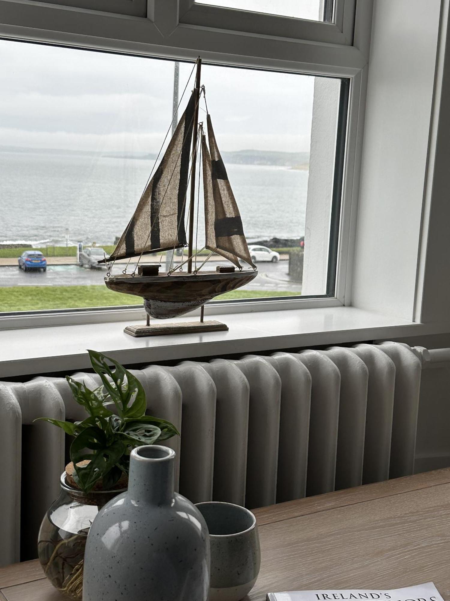 No 6 Sea Whisper Appartement Portrush Buitenkant foto